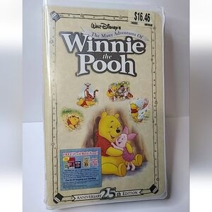 SEALED Disney's Winnie the Pooh Storybook - Cream and Blue
